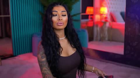 arabellaposh online show from October 9, 5:44 am