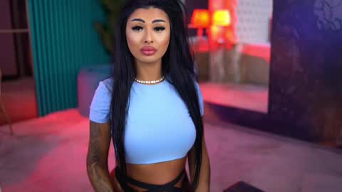 arabellaposh online show from October 23, 6:19 am