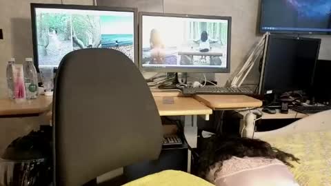 Nadia Cyel online show from April 24, 12:41 pm