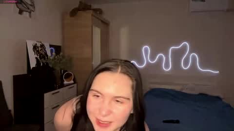 Emi online show from April 23, 4:20 pm