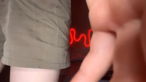 Emi online show from March 22, 4:57 pm