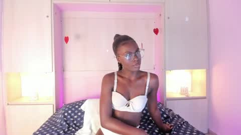 ARANA  online show from April 6, 10:22 pm