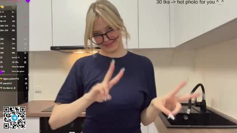 Caroline online show from April 27, 6:05 pm