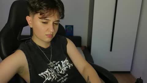 AresNoir online show from June 8, 8:52 pm