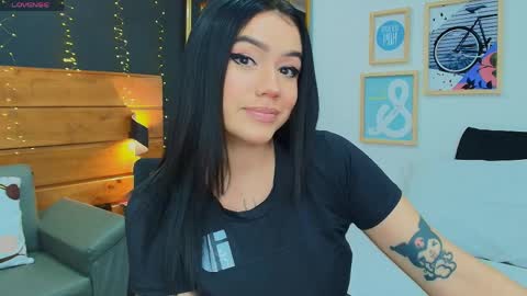 Ari  online show from April 7, 9:06 pm