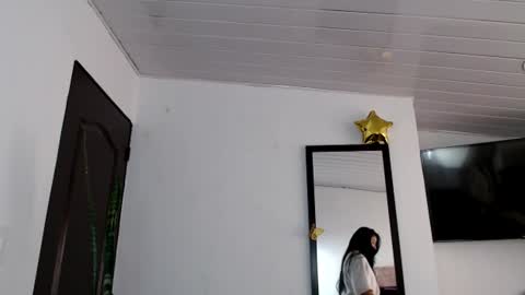 Aria Castelli online show from June 15, 1:33 pm