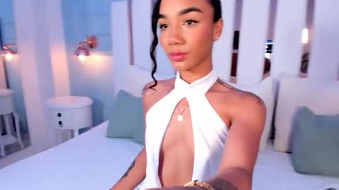 Snapshot of aria_hart chatting on October 20, 12:08 pm Aria online show from October 20, 12:08 pm