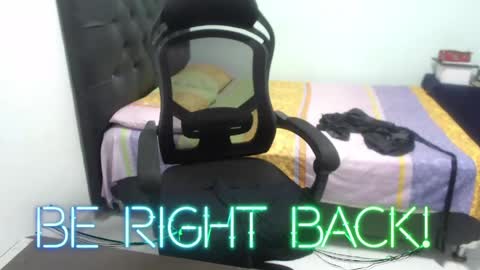 ...Ariana... online show from April 21, 6:04 pm