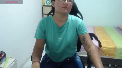 ...Ariana... online show from October 1, 5:40 pm