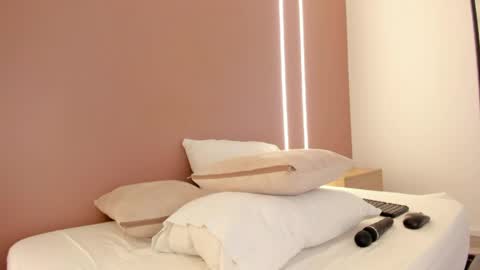 A R I A D N A online show from April 29, 2:26 am