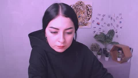 Ariana online show from February 10, 1:14 pm