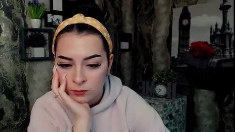 Ariana online show from February 24, 2:16 pm