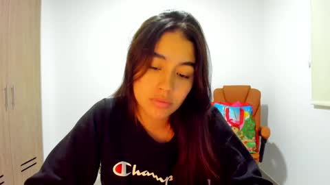 Aria Montgomery online show from March 1, 8:45 am