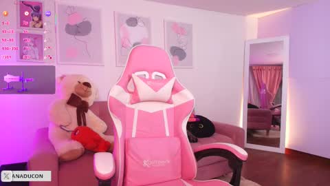Snapshot of ariana_bae_ chatting on February 28, 11:23 pm online show from February 28, 11:23 pm