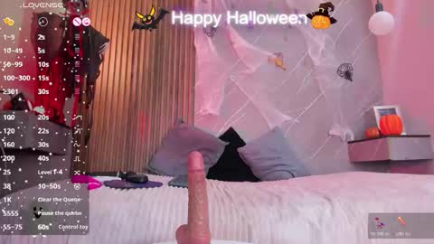 Ariana online show from October 31, 2:21 pm