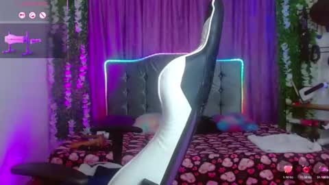 Ariana online show from July 28, 6:20 pm