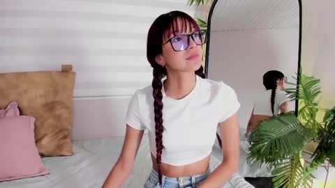 Snapshot of ariana_rosse__ chatting on March 12, 1:08 pm Ariana online show from March 12, 1:08 pm