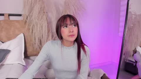 Snapshot of ariana_rosse__ chatting on December 22, 2:38 pm Ariana online show from December 22, 2:38 pm