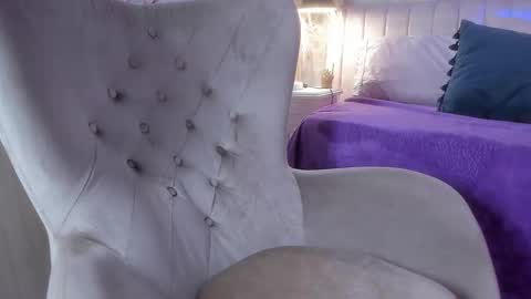 Arianna Collins online show from October 23, 12:55 pm