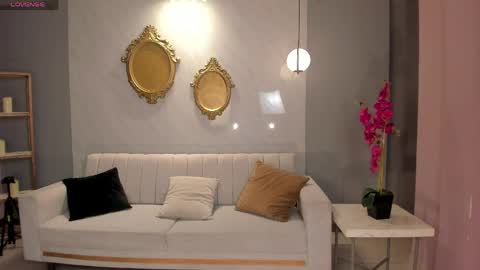 Ariana Dumont online show from April 11, 10:52 am