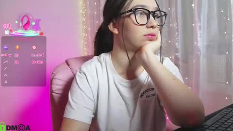 arianahot777 online show from October 13, 9:50 pm