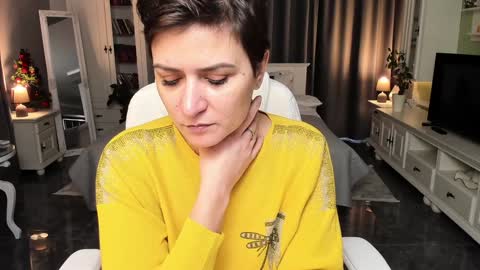 Ana online show from December 31, 12:36 pm