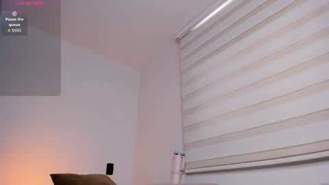 arianna_0 online show from April 23, 12:29 pm