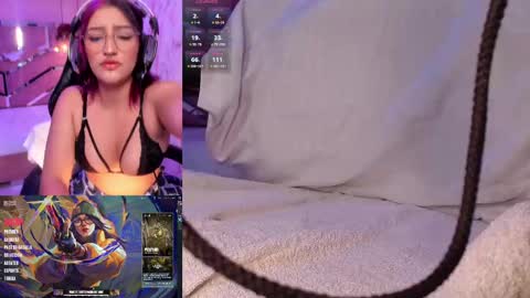 Snapshot of arianova_ chatting on October 6, 12:55 pm Aria online show from October 6, 12:55 pm