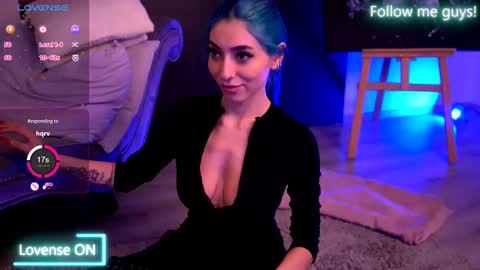 Snapshot of ariaxstark chatting on October 11, 9:17 pm Aria online show from October 11, 9:17 pm