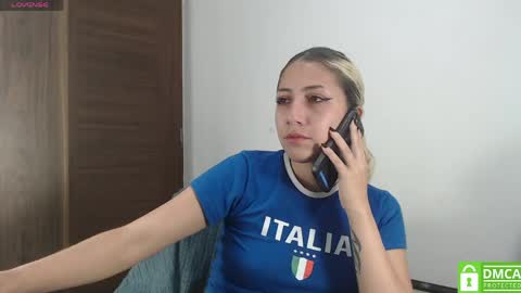 Ari Bunnie  online show from May 8, 2:04 am