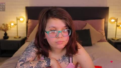 Ariell Mini online show from April 23, 6:43 am