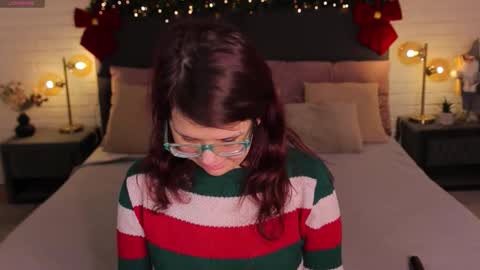 Ariell Mini online show from December 18, 7:13 am