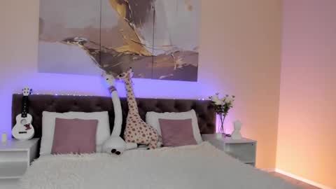 Snapshot of ariella_sol chatting on December 24, 1:06 am Ariella GTM3 Tue Wed Thu Fri Sat 0400 am-1030pm online show from December 24, 1:06 am