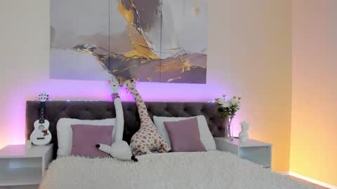 Snapshot of ariella_sol chatting on December 17, 12:12 am Ariella GTM3 Tue Wed Thu Fri Sat 0400 am-1030pm online show from December 17, 12:12 am
