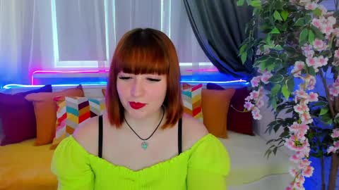ariellasmilee online show from April 13, 7:09 am