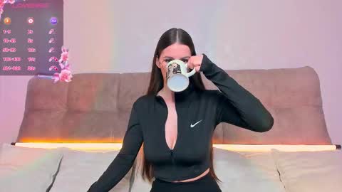 Ariella online show from October 25, 4:20 am