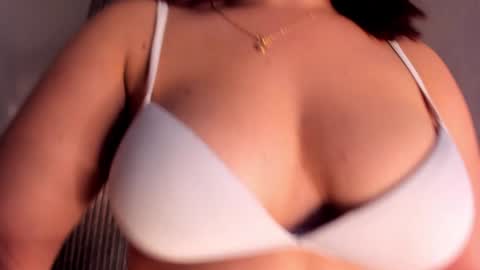 Snapshot of arielsexhot chatting on February 9, 4:04 am Ariel online show from February 9, 4:04 am
