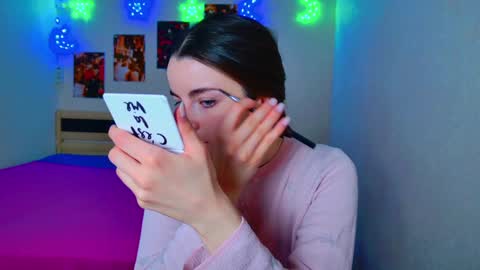 Snapshot of arielstonks_lovee chatting on December 13, 2:21 am arielstonks_lovee online show from December 13, 2:21 am