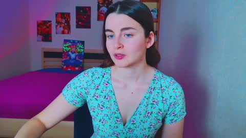 Snapshot of arielstonks_lovee chatting on January 15, 3:54 am arielstonks_lovee online show from January 15, 3:54 am