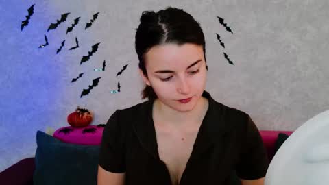 Snapshot of arielstonks_lovee chatting on October 13, 3:20 am arielstonks_lovee online show from October 13, 3:20 am