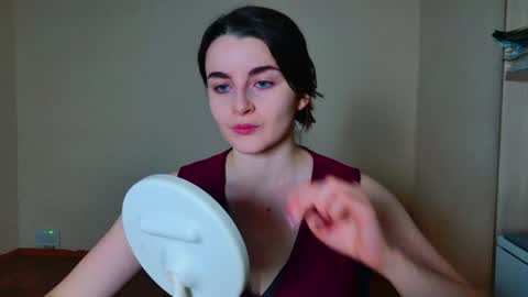 Snapshot of arielstonks_lovee chatting on February 4, 4:29 pm arielstonks_lovee online show from February 4, 4:29 pm