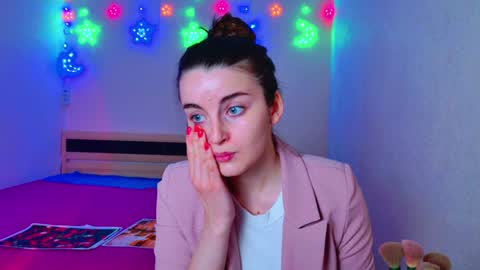 Snapshot of arielstonks_lovee chatting on December 6, 3:41 am arielstonks_lovee online show from December 6, 3:41 am