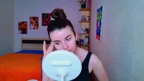 Snapshot of arielstonks_lovee chatting on March 6, 4:30 am arielstonks_lovee online show from March 6, 4:30 am