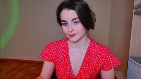 Snapshot of arielstonks_lovee chatting on January 28, 5:14 pm arielstonks_lovee online show from January 28, 5:14 pm