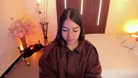  Arianna  online show from April 27, 2:47 pm