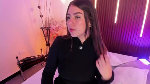  Arianna  online show from April 21, 3:41 pm