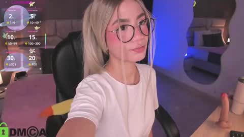 Ari  online show from November 22, 3:42 am