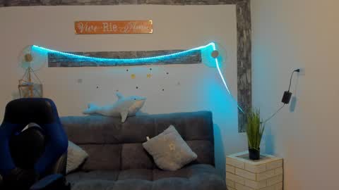 arisha_katy1 online show from January 11, 11:35 pm