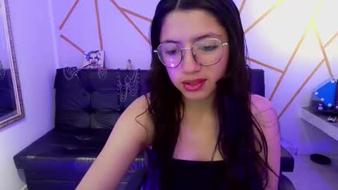 Snapshot of arizbeth_johansson chatting on September 21, 1:10 pm arizbeth_johansson online show from September 21, 1:10 pm