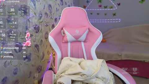 armurra online show from April 23, 7:38 am